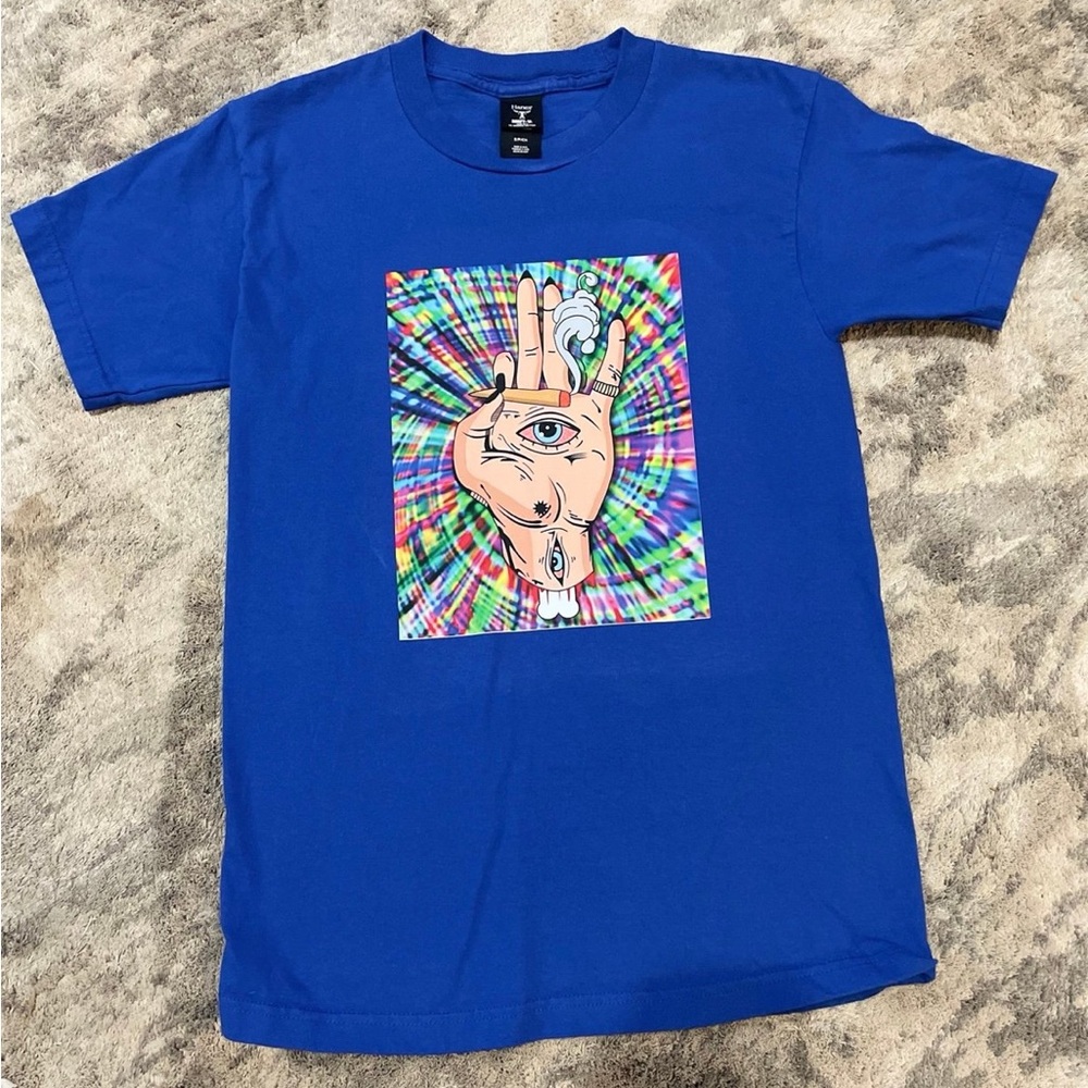 New Blue Graphic T-Shirt with Eye Design